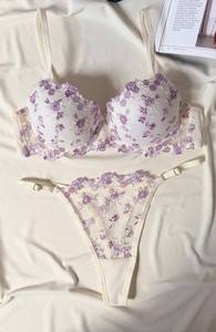 Lencería Sexy Transparente con Bordado Romántico y Transpirable, Conjunto de Tres Piezas de Tanga de Encaje para Mujer OP170 - Product Image 3