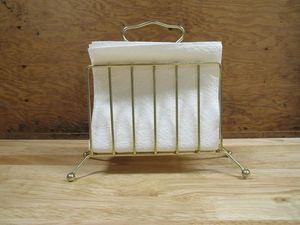 Vente chaude porte-serviettes meilleure qualité base en bois fil métallique couleur noire support de tissu à un prix attractif - Product Image 2