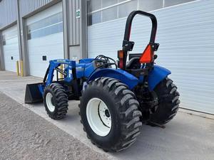 Tracteur agricole New-Holland WORKMASTER 50 4RM avec moteur FPT 53 CV, transmission par engrenages, pompe à engrenages, boîte de vitesses, haute productivité - Product Image 3