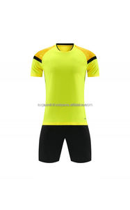 Ensemble d'entraînement de football personnalisable à manches courtes avec logo frontal, nouvelle tenue de football en gros - Product Image 4