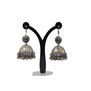 Pendiente Jhumka de cuentas de piedra de joyería de moda con estilo de diseño de moda más vendido para mujeres y niñas - Product Image 1