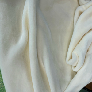 เสื้อผ้ามือสอง: สิ่งทอ - หนัก (3 หลาขึ้นไป) - Product Image 1