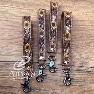 Vente en gros d'accessoires de sublimation usinés à la main porte-clés en cuir véritable personnalisé - Product Image 1