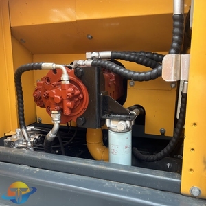 Excavadora Hyundai 220LC-9C Usada de Alta Calidad, Modelo 2022, 720 Horas, Buen Estado - Product Image 5