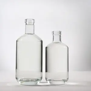 Factory Manufactured Different Sizes Custom Empty Packing Glass Vodka Bottle