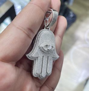 Colgante Hamsa de Moissanita VVS1 de Black Pearl Jewels, 3.85 Quilates, Brillo, Plata de Ley 925, Claridad VS1, Color D, Oro Rosa de Lujo - Product Image 6