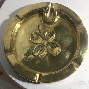 Premium Polished Brass <b>Ashtray</b> With Smooth Finish Ideal For Gifting Purpose And Sophisticated Decor Enthusiasts - Product Image 5