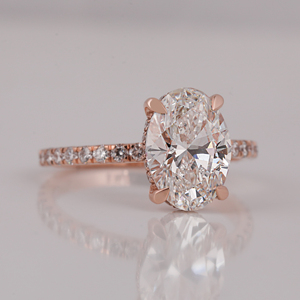 Anillo de diamante cultivado en laboratorio de oro macizo de 18 quilates, juego de pavé de Halo oculto, compromiso de corte ovalado de estilo clásico con certificado IGI, su regalo - Product Image 6