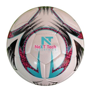 Ballon de football d'entraînement Next Tech Industries en matériau PU pour l'entraînement avec design personnalisé et logo personnalisé - Product Image 6