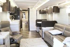 ขายรถบ้านมือสองสภาพใหม่ Perfect-Auction SALES รุ่น New 2023 E-m-e-r-a-l-d Luxury C-o-a-c-h-e-s P-r-e-v-o-s-t H3-45 Double Slide RV CAMPER พร้อมใช้งาน - Product Image 2