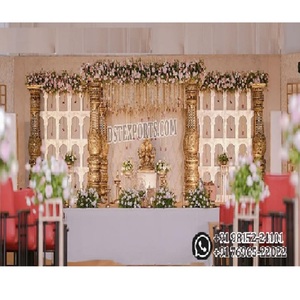 Lo último en decoración de escenario de ceremonia de boda Tamil, decoración de escenario de boda elegante de Vancouver, escenario de compromiso de boda de tendencia - Product Image 1