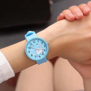 นาฬิกาควอทซ์ลายแมวน่ารักสำหรับทุกเพศมีสไตล์และน่ารัก - Product Image 5