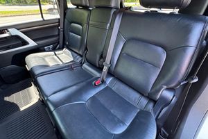 BUENA OFERTA PARA LA EDICIÓN HERITAGE DEL LAND CRUISER 2021 - Product Image 4
