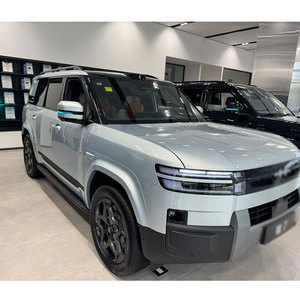 SUV de Lujo Moderno, Vehículo Familiar Confortable, Conducción Automática, Vehículo Utilitario Deportivo Elegante, Diseño Inteligente, En Venta - Product Image 2