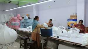 Abat-jour de luxe en soie douce à imprimé floral, élégant et moderne, pour lampe de table, couvre-lampe artistique, directement de l'usine - Product Image 4