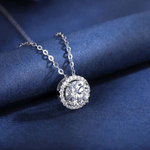 Ensemble de bijoux fantaisie Hallmark Silver American Diamond Round Rays - Bague et pendentif - Idée cadeau - Product Image 2