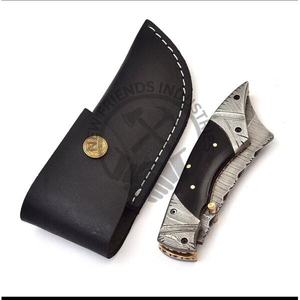 Venta al por mayor hecho a mano resistente Acero de Damasco cuchillo de bolsillo plegable estilo maquinilla de afeitar refuerzo/mango de cuerno OEM personalizable para la caza - Product Image 6