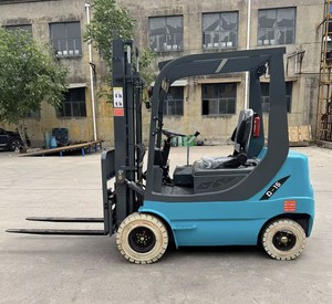 Montacargas con Contrapeso de Batería de Litio, Capacidad de 2 Toneladas, Uso Interior/Exterior - Product Image 2