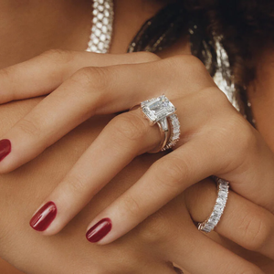 Anillos de compromiso de tres piedras de moissanita personalizados, anillo de diamante de corte de plata 925 ovalado, joyería de moda, regalos de boda perfectos - Product Image 5