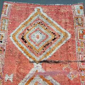 Alfombra Turca de Lana Vintage con Rayas Rojas, 3.2x8.8 pies - Product Image 2