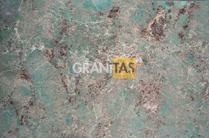 Plans de travail personnalisés pour cuisines et salles de bain, comptoirs en pierre naturelle, granit Carrara Calacata, coupés sur mesure pour projets hôteliers - Product Image 1