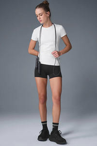 Camiseta de gran tamaño para mujer, ropa de calle, camiseta de moda informal personalizada, camiseta de moda OEM al por mayor, camiseta de verano lisa de alta calidad a granel - Product Image 3