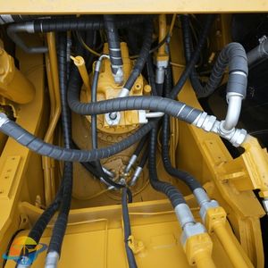 Excavadora de cadenas CAT329D2L de alta potencia, modelo 2023, maquinaria de construcción usada, precio FOB de 41,000 USD disponible - Product Image 2