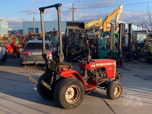 รถแทรกเตอร์ Massey Ferguson 185 สีแดง เครื่องยนต์เกษตร 185 แรงม้า รถแทรกเตอร์มือสอง - Product Image 2