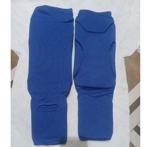 Cómodo fútbol protector Shin In Step personalizado algodón poliéster espinillera OEM Logo diseño elástico Shin step Venta caliente - Product Image 1