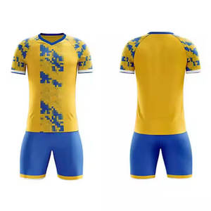 Ropa de fútbol con nombre de equipo personalizado de calidad superior, Conjunto de camiseta de fútbol de secado rápido de alta venta, respetuoso con el medio ambiente con servicio OEM disponible - Product Image 2