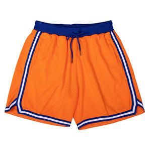 Short de sport en maille 100% polyester brodé, uni, décontracté, imprimé numériquement, avec poches, pour la salle de sport et le basketball - Product Image 1