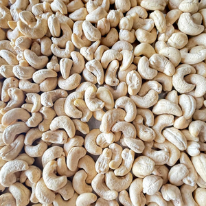 Fournisseur de confiance, livraison gratuite, noix de cajou toutes tailles, Kaju Badam SANTIGO, noix de cajou brutes, faible MOQ, emballage personnalisé - Product Image 1