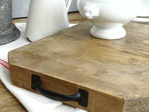 Tabla de cortar de madera hecha a mano de calidad superior, duradera y ecológica, perfecta para cada cocina con queso de acero inoxidable - Product Image 6