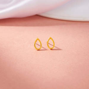 Boucles d'oreilles clous en acier inoxydable doré avec zircon, perle et accents de diamant - Style boule géométrique vintage pour anniversaire et soirée - Product Image 1