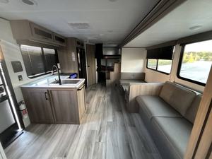 Nuevo 2026 Keystone Coleman Lantern 28BHS - Product Image 5