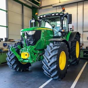 รถแทรคเตอร์สำหรับฟาร์ม100HP ทางการเกษตรรถแทรกเตอร์กวางจอห์นกวางพร้อมคนขับแท็กซี่และเครื่องปรับอากาศ