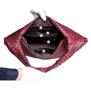 Sac à main de luxe pour femme, design moderne et élégant, construction durable, idéal pour les fêtes, le bureau, les voyages et la mode quotidienne - Product Image 6