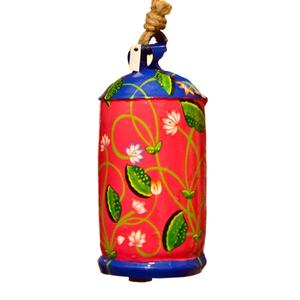 Campanas de vaca de Metal hechas a mano con diseño personalizado, cascabeles de vaca hechos a mano con acabado pintado a mano, utilizado para colgar en el hogar, decoración de Navidad - Product Image 4