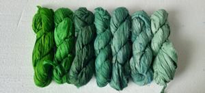 Rollo de patrón sólido de cinta de seda Sari teñido personalizado de calidad superior en tonos de marrón hecho a medida en colores personalizados - Product Image 4