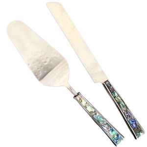 Ensemble couteau et serveur à gâteau de mariage avec manche en bois au design personnalisé pour les fêtes, les anniversaires, les mariages et les restaurants - Product Image 6