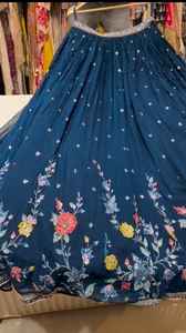 คอลเลกชันงานแต่งงานที่สวยงามและอินเทรนด์มากที่สุดของ lehenga - Product Image 3