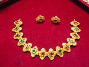 Nouveaux modèles fabricant indien DIAMANTS BIJOUX DOIGT BAGUE MICRO OR pour FEMMES USA EUROPE AFRIQUE FEMMES MEILLEUR VENTE D'ACHAT EN VRAC - Product Image 2