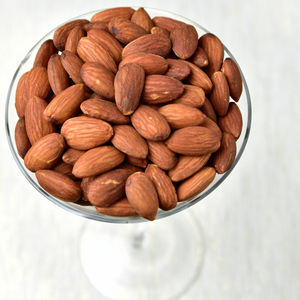 Almendras Crudas Secas de Primera Calidad, Grado Alimenticio, a Buen Precio - Product Image 1