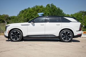 Offre Spéciale : Cadillac Escalade Iq Sport 2025 d'occasion – Prêt à être expédié - Product Image 4