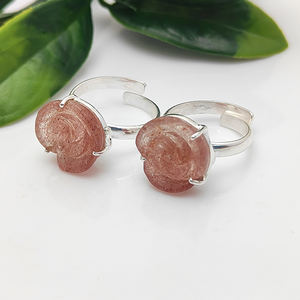 กำไลข้อมือทำมือ925เงินสเตอร์ลิงสีชมพูเวอร์เมลสตรอเบอรี่สลักลายดอกกุหลาบดอกกุหลาบพร้อมการตั้งค่าง่ามแหวนดอกไม้ที่สง่างาม - Product Image 4