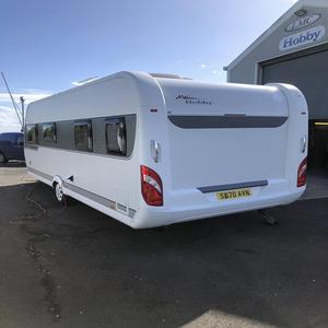 Livraison rapide pour les caravanes de loisirs, dotées de finitions modernes, de structures robustes et de solutions pratiques pour des voyages décontractés. - Product Image 1