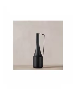 Floreros de la más alta calidad para decoración de sala de estar Jarrones duraderos de metal de tendencia superior a precio razonable - Product Image 1