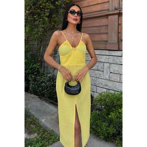 Vestido con Abertura Frontal 2899 con Accesorio en el Busto, Cintura Natural, Transpirable - Product Image 4