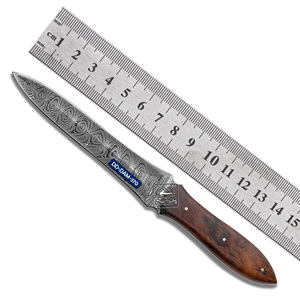 Cuchillo de Caza Personalizable Hecho a Mano DD-DAM-367, Hoja de Acero de Damasco de 0.20 Pulgadas de Grosor, Mango de Madera de Palisandro Exótica, Cuero Repujado - Product Image 4