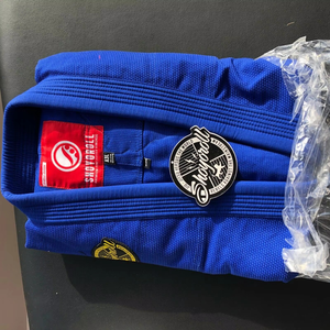 Kimono de Jiu-Jitsu léger professionnel / Kimono de BJJ sur mesure / Kimono brésilien de Jiu-Jitsu Shoyroll Kimono de Jiu-Jitsu brésilien BJJ - Product Image 3